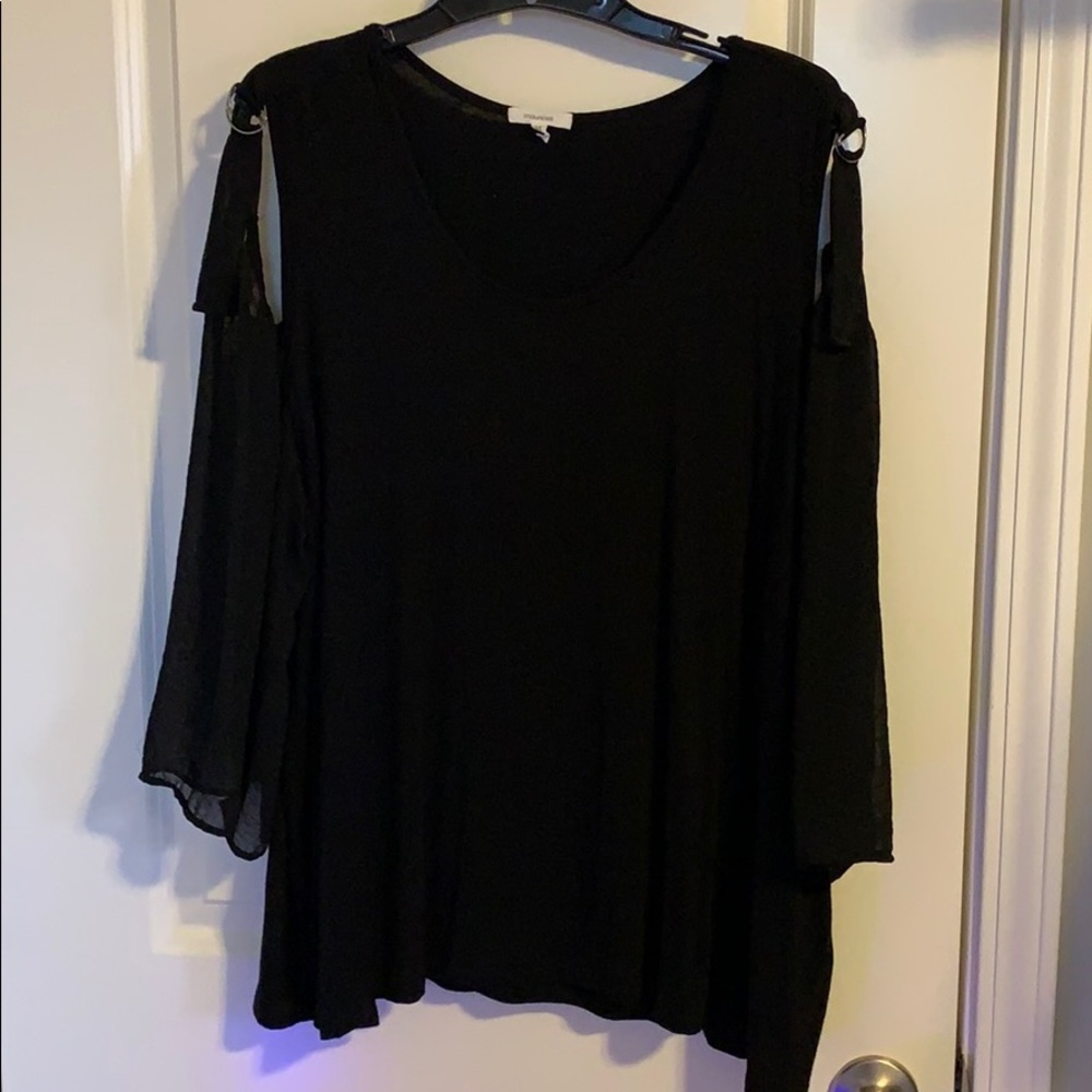 Cold shoulder top
